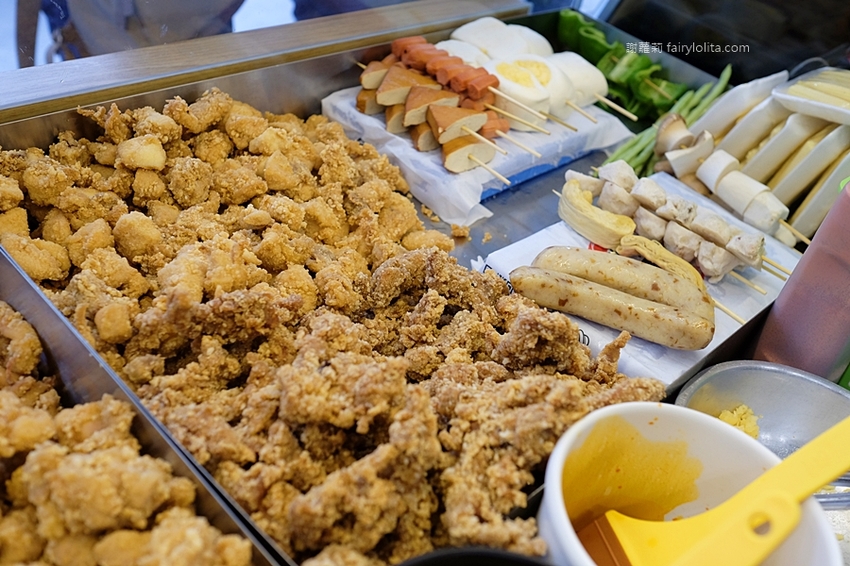 義氣豐發雞。超犯規!黃橙起司土石流,第一家「金沙鹹蛋黃」鹹酥雞,全台中只有這裡吃得到! @蹦啾♥謝蘿莉 La vie heureuse 義氣豐發雞。超犯規!黃橙起司土石流,第一家「金沙鹹蛋黃」鹹酥雞,全台中只有這裡吃得到! @蹦啾♥謝蘿莉 La vie heureuse