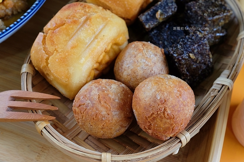 義氣豐發雞。超犯規!黃橙起司土石流,第一家「金沙鹹蛋黃」鹹酥雞,全台中只有這裡吃得到! @蹦啾♥謝蘿莉 La vie heureuse 義氣豐發雞。超犯規!黃橙起司土石流,第一家「金沙鹹蛋黃」鹹酥雞,全台中只有這裡吃得到! @蹦啾♥謝蘿莉 La vie heureuse