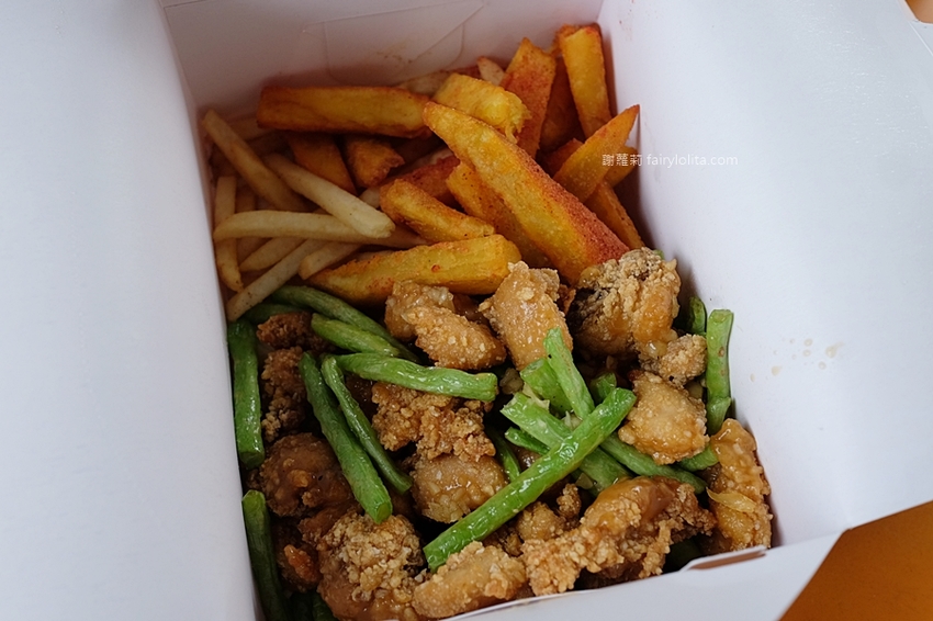 義氣豐發雞。超犯規!黃橙起司土石流,第一家「金沙鹹蛋黃」鹹酥雞,全台中只有這裡吃得到! @蹦啾♥謝蘿莉 La vie heureuse 義氣豐發雞。超犯規!黃橙起司土石流,第一家「金沙鹹蛋黃」鹹酥雞,全台中只有這裡吃得到! @蹦啾♥謝蘿莉 La vie heureuse