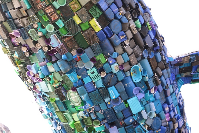 高雄景點。愛河 愛之鯨 裝置藝術 15米高鯨魚在愛河 x 高雄另類賞燈景點