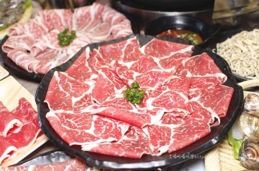 石の飽石頭火鍋 石の飽石頭火鍋