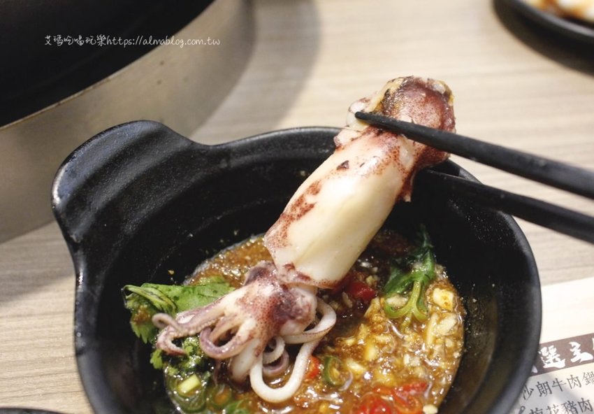 石の飽石頭火鍋 石の飽石頭火鍋