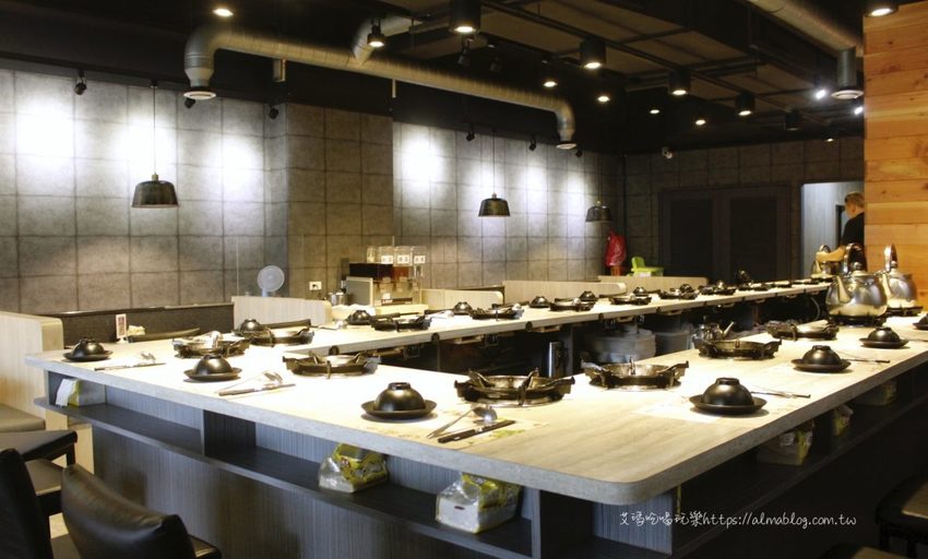 石の飽石頭火鍋 石の飽石頭火鍋