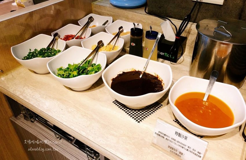 石の飽石頭火鍋 石の飽石頭火鍋