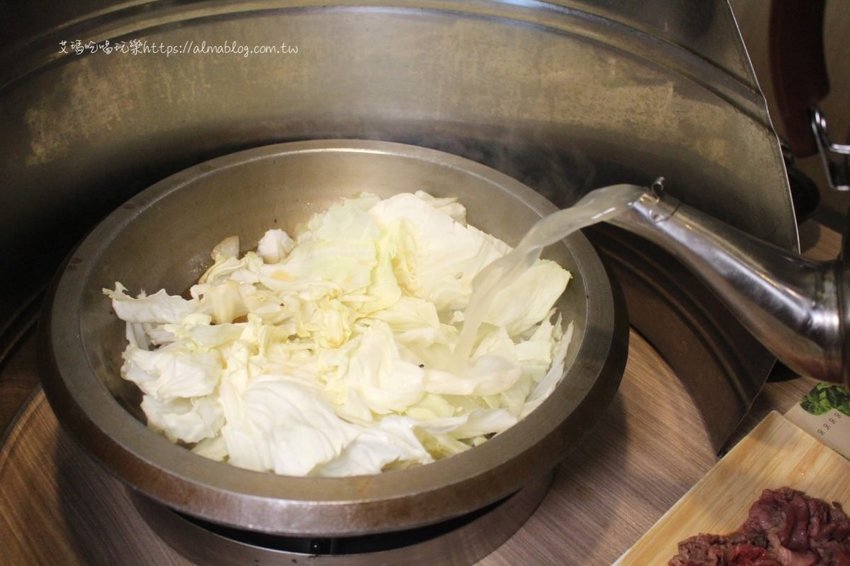 石の飽石頭火鍋 石の飽石頭火鍋