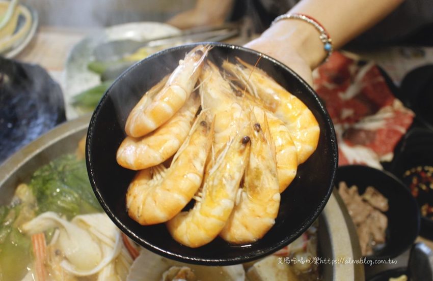 石の飽石頭火鍋 石の飽石頭火鍋