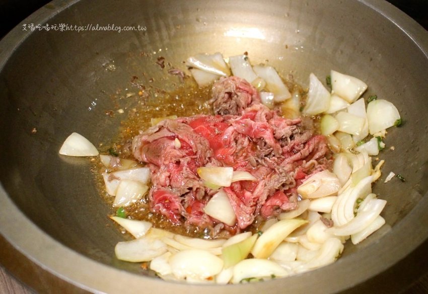 石の飽石頭火鍋 石の飽石頭火鍋