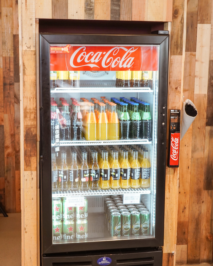 台南火鍋|花花世界鍋物 浮誇海陸鍋 活龍蝦 Prime無骨牛小排 超邪惡鮭魚卵丼飯必點 台南東區最美度假網美風火鍋店13.jpg