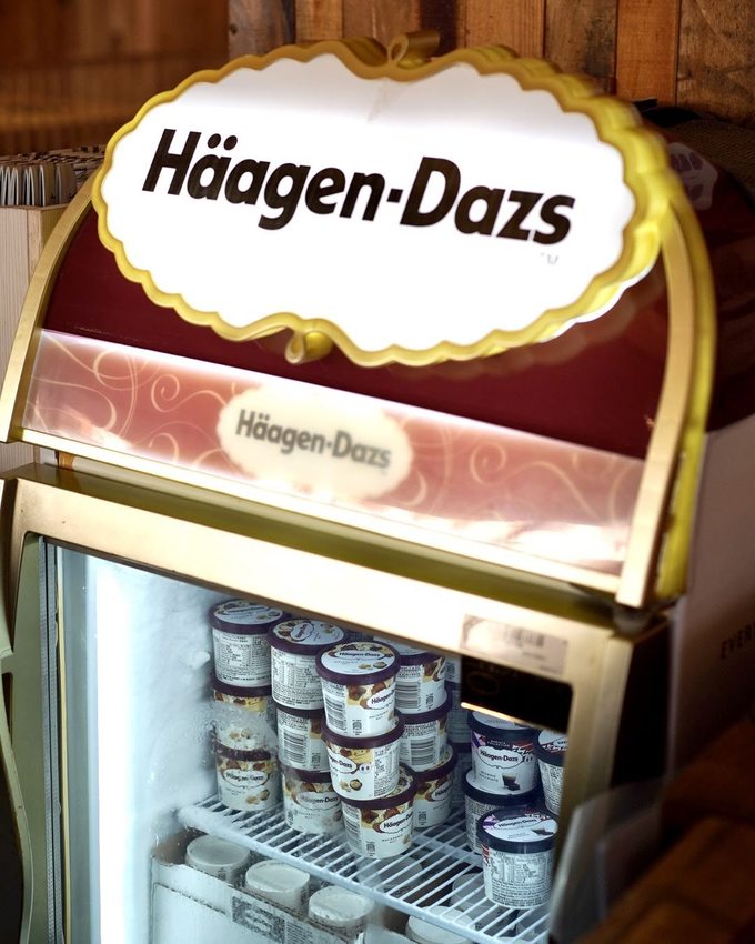 【台南美食】花花世界鍋物。南洋叢林風網美火鍋店。主打精緻海鮮、浮誇系大肉盤！營業至凌晨兩點～ - 阿華田的美食日記