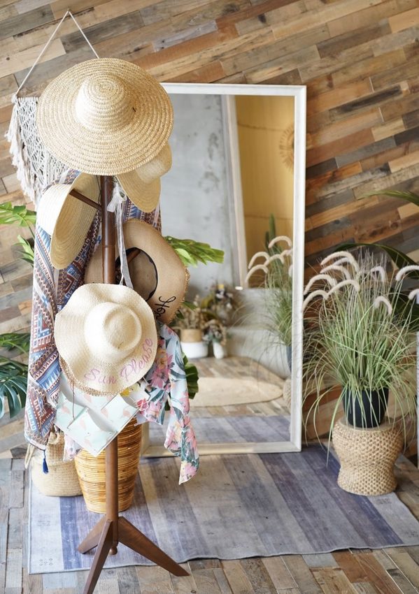 【台南美食】花花世界鍋物。南洋叢林風網美火鍋店。主打精緻海鮮、浮誇系大肉盤！營業至凌晨兩點～ - 阿華田的美食日記