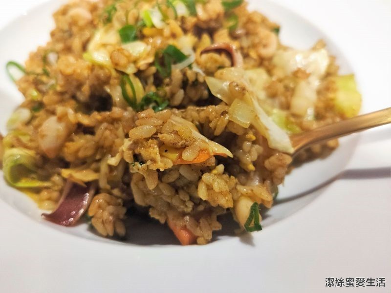 鐵炭魂-桐板饌酌食店 沙嗲透抽炒飯