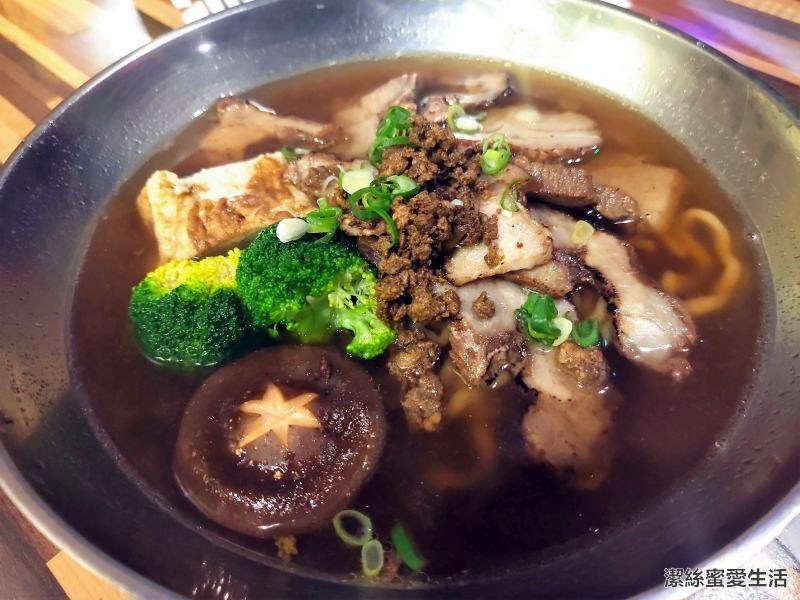 鐵炭魂-桐板饌酌食店 夯罵湯拉麵