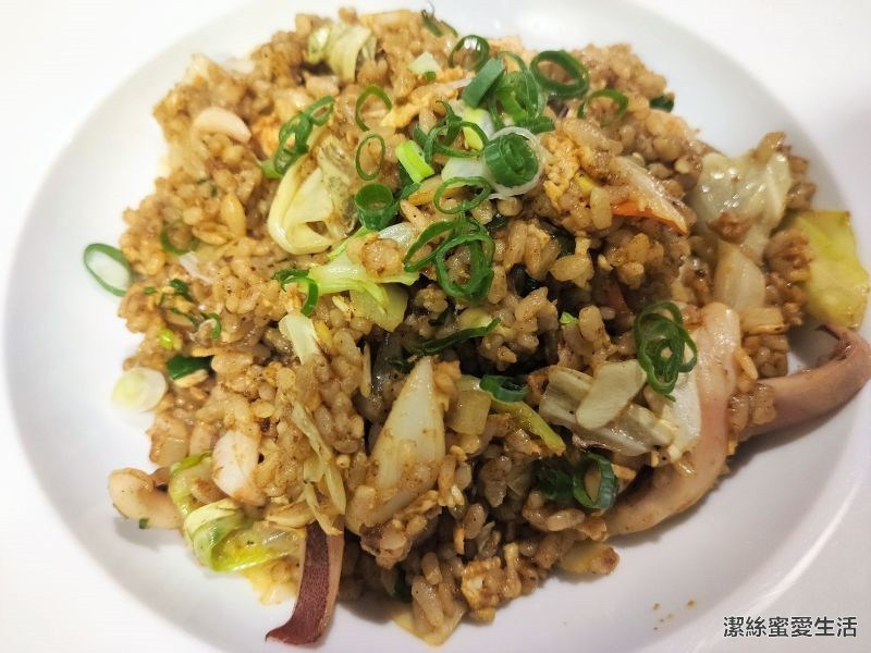 鐵炭魂-桐板饌酌食店 沙嗲透抽炒飯