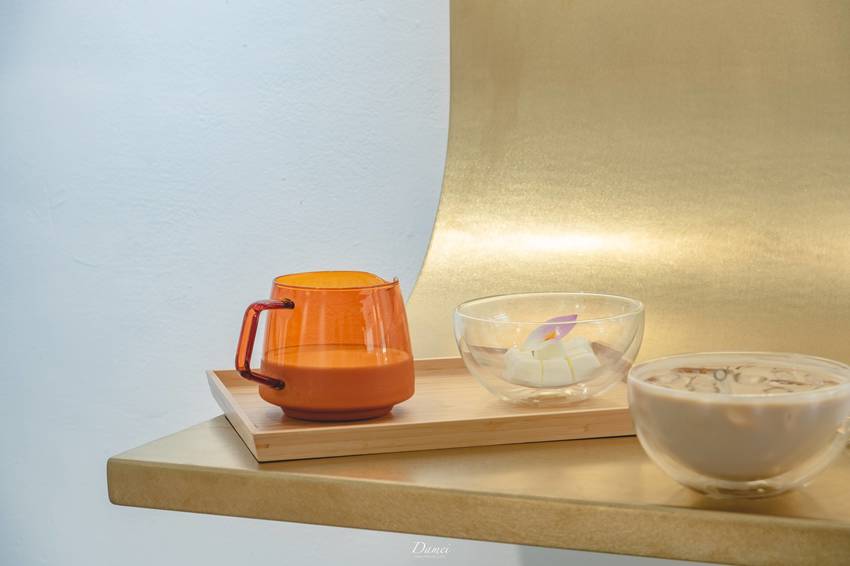 source: imgur.com 高雄苓雅|愚度咖啡-巷弄裡的網美咖啡館,餐點與空間都超好拍!