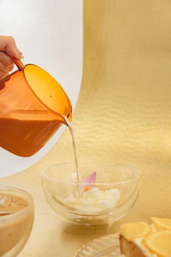 source: imgur.com 高雄苓雅|愚度咖啡-巷弄裡的網美咖啡館,餐點與空間都超好拍!