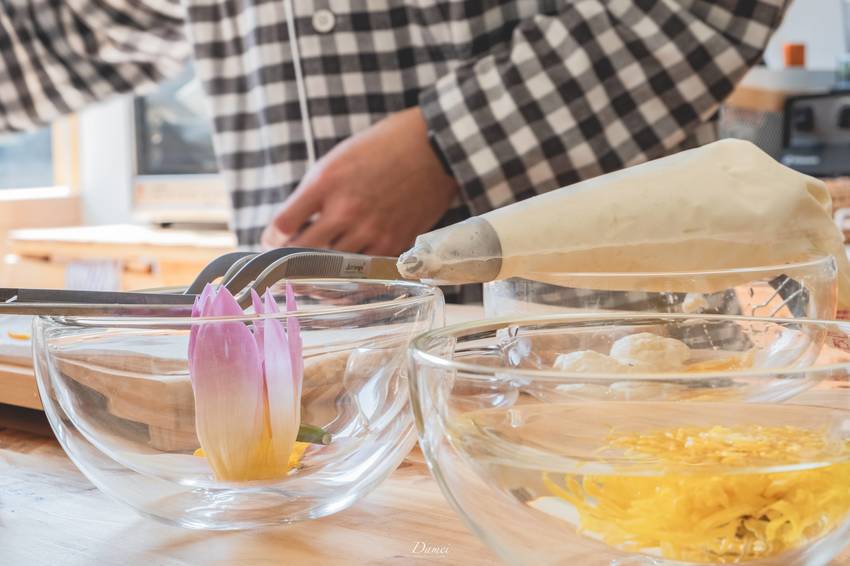 source: imgur.com 高雄苓雅|愚度咖啡-巷弄裡的網美咖啡館,餐點與空間都超好拍!