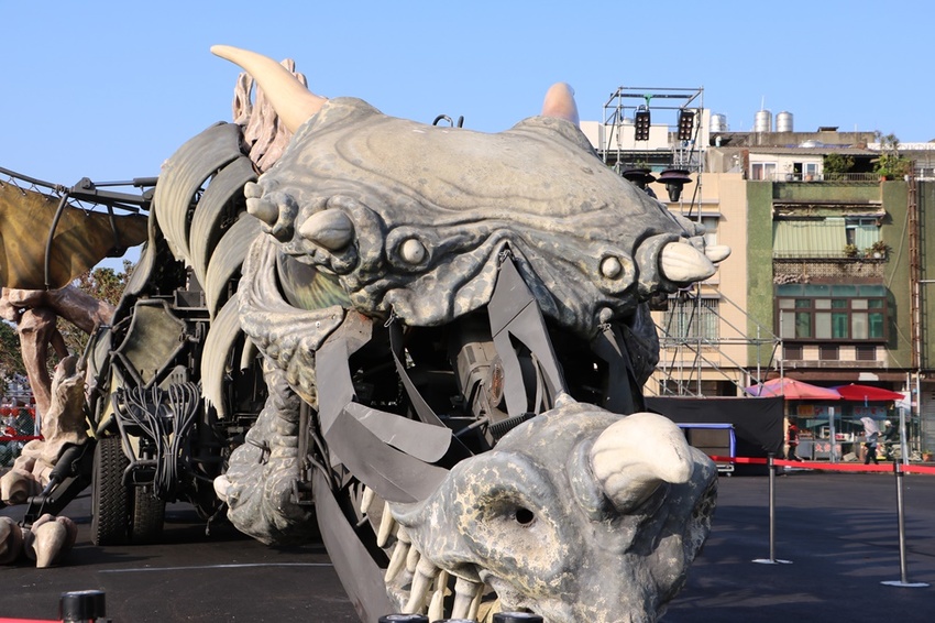 2020桃園燈會。光之桃花源 光之巨龍秀 法國機械巨龍馬戲團表演 噴火通通有