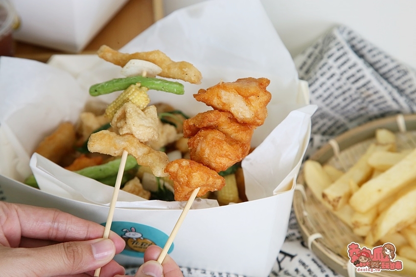 【台南美食】全台唯一馬鈴薯現切現炸洋芋片專賣！還有多達八種口味可任搭：兔彼炸物 - 熱血玩台南。跳躍新世界