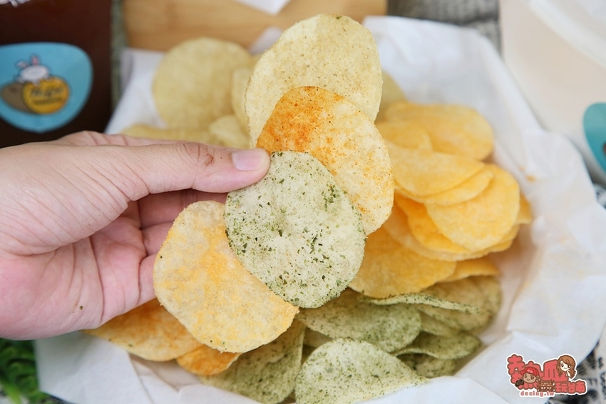 【台南美食】全台唯一馬鈴薯現切現炸洋芋片專賣！還有多達八種口味可任搭：兔彼炸物 - 熱血玩台南。跳躍新世界