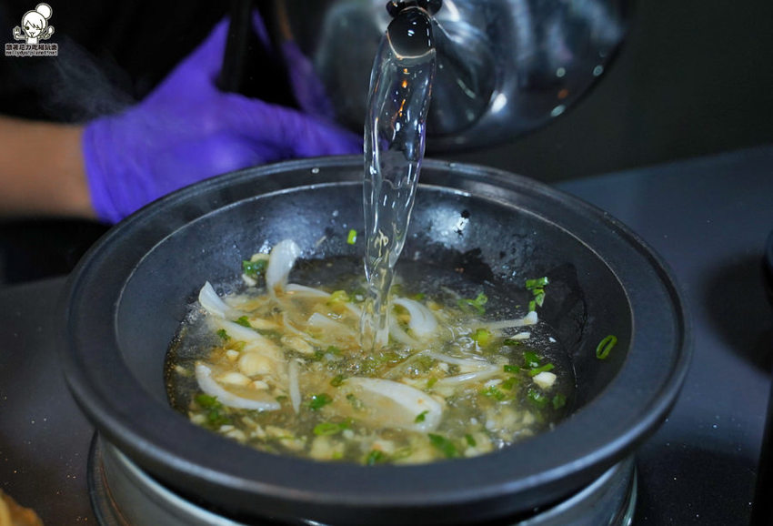 火鍋 鍋物 百元火鍋 個人鍋 宵夜 高雄美食 高雄鍋物 聚餐 文化中心