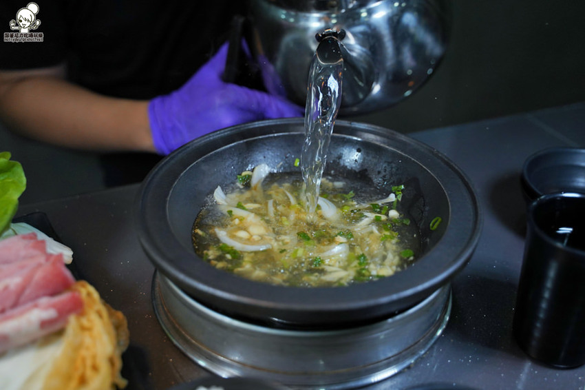 火鍋 鍋物 百元火鍋 個人鍋 宵夜 高雄美食 高雄鍋物 聚餐 文化中心