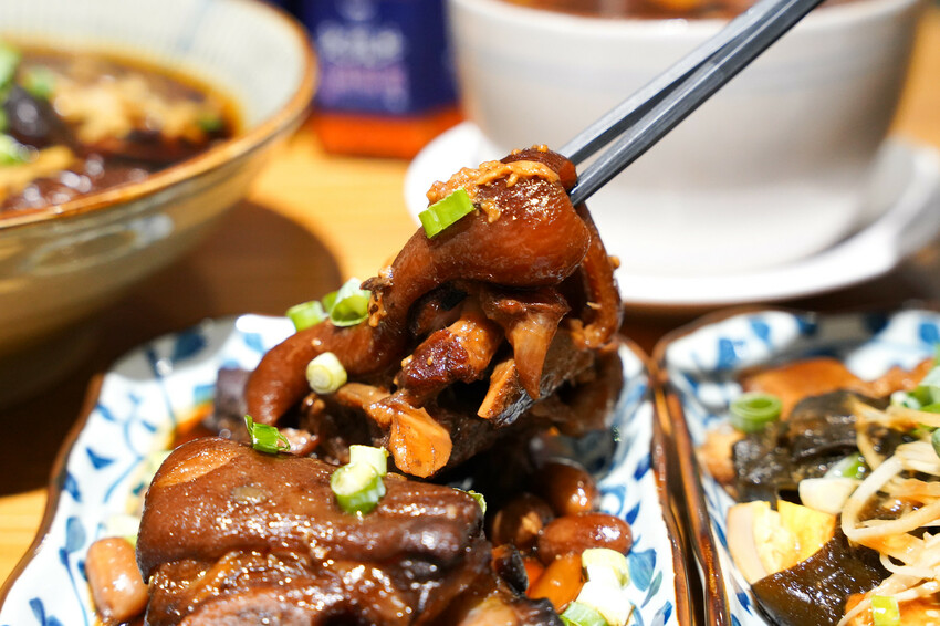 【南京復興站牛肉麵】台北麵食館-東館牛牛肉麵-數十年老主廚經驗傳承的結晶 【南京復興站牛肉麵】台北麵食館-東館牛牛肉麵22