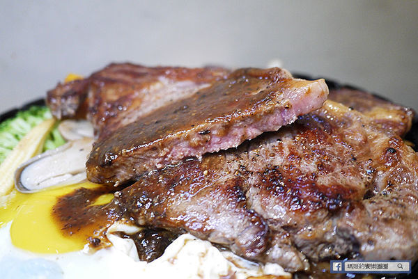 基隆牛排推薦【月之牛炙燒牛排專賣店】比臉大肋眼牛排/基隆美食