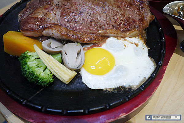 基隆牛排推薦【月之牛炙燒牛排專賣店】比臉大肋眼牛排/基隆美食