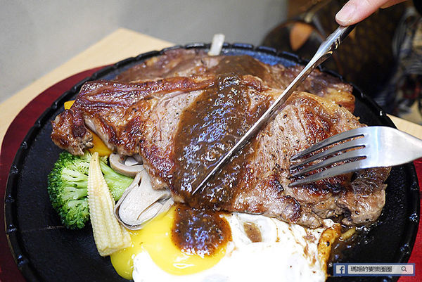 基隆牛排推薦【月之牛炙燒牛排專賣店】比臉大肋眼牛排/基隆美食