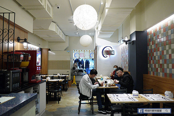 基隆牛排推薦【月之牛炙燒牛排專賣店】比臉大肋眼牛排/基隆美食