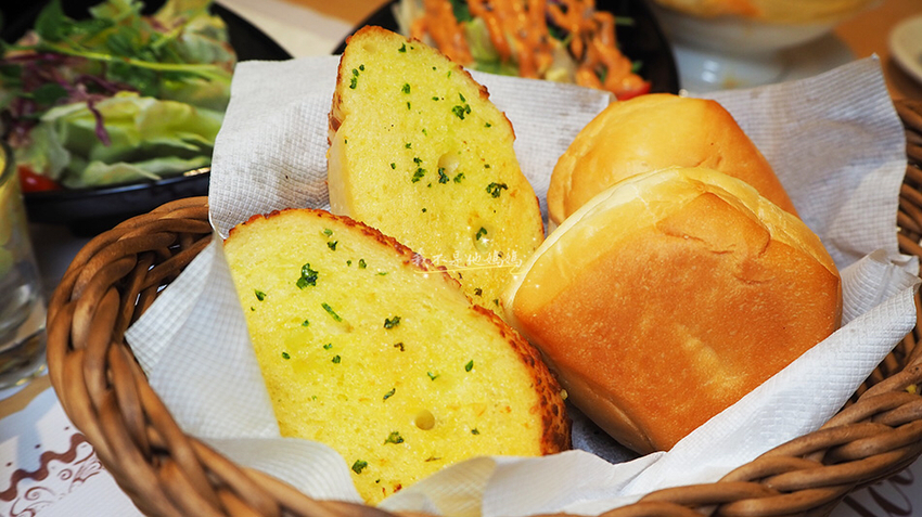 月之牛炙燒牛排專賣店 月之牛炙燒牛排專賣店,月之牛,基隆平價牛排,基隆火車站美食,基隆車站美食,基隆火車站牛排,基隆車站牛排,基隆火車站大份量美食,基隆車站大份量美食