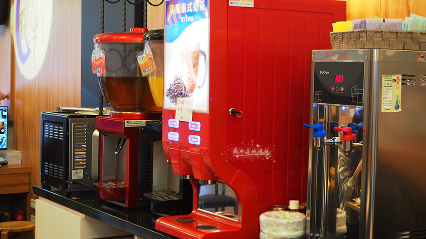 月之牛炙燒牛排專賣店 基隆東岸碼頭,基隆東岸商場,ESQUARE,東岸廣場,基隆孫東寶,基隆肋眼,基隆鐵板海鮮,月之牛,基隆原肉牛排,基隆牛排館,基隆廟口停車場