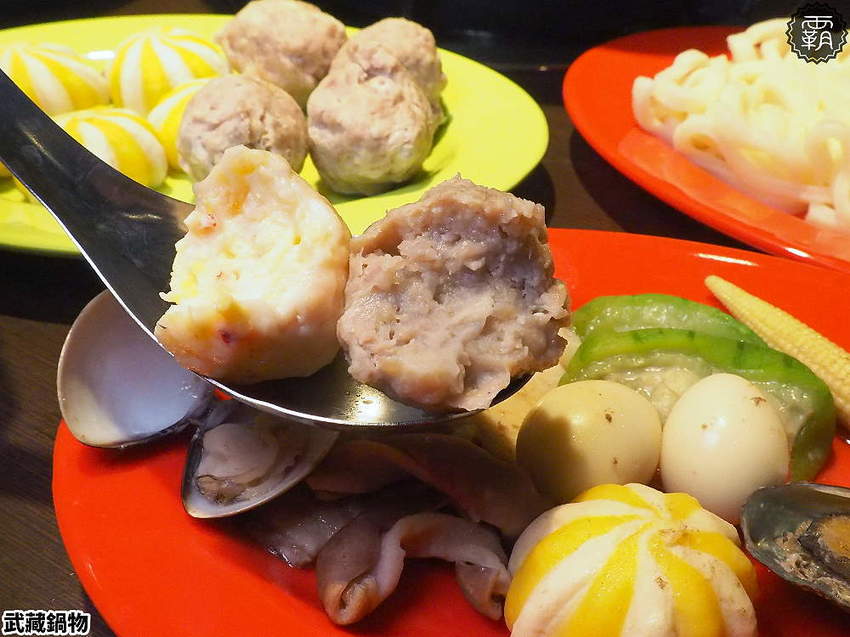 平價石頭火鍋,武藏鍋物新開幕!開鍋百元可任選肉盤一份,打卡再送一盤肉!