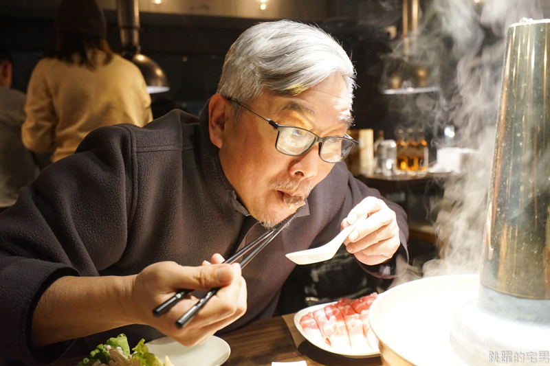 [台北大安區火鍋]何善之精緻火鍋2020新登場- 酸菜白肉鍋 自家醃漬滋味圓潤不死酸 炭燒火鍋熱力十足  設有排煙設備   焦志方焦哥串門子啦  大安區美食 台北火鍋