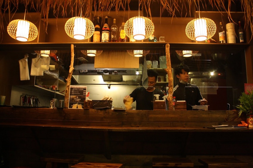 【大安區雞排推薦】傳奇雞排|自製特殊醃料醃漬,多汁不乾柴-六張犁雞排推薦!