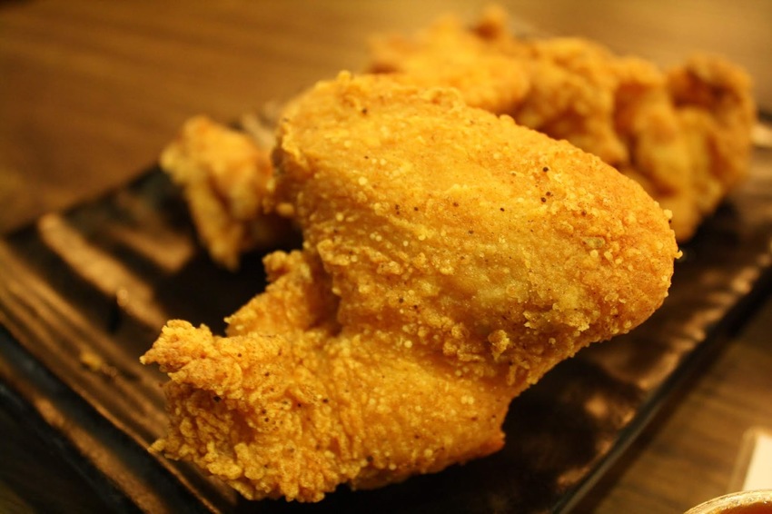 【大安區雞排推薦】傳奇雞排|自製特殊醃料醃漬,多汁不乾柴-六張犁雞排推薦!