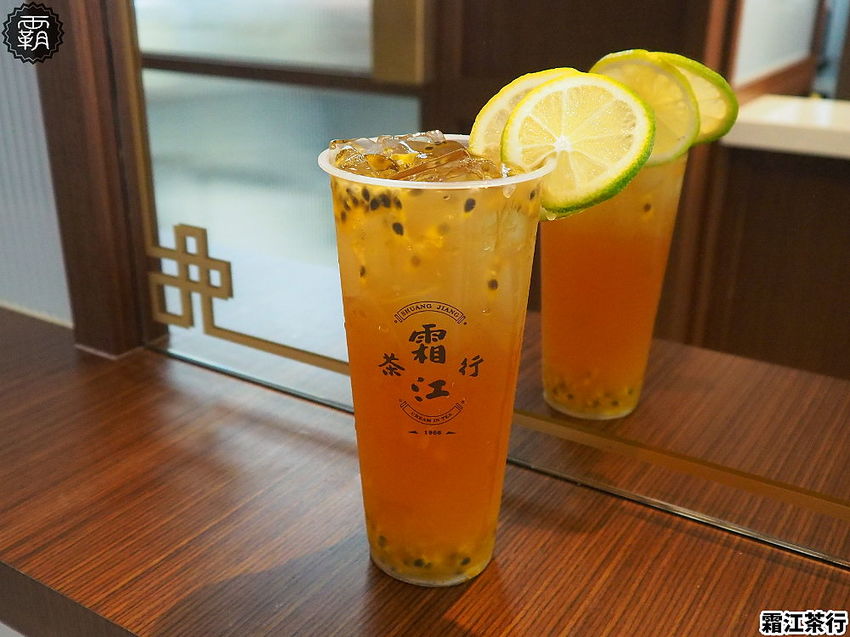 復刻台灣老茶行，霜江茶行，老派飲品添新意，脆梅綠、冬瓜蜜百香酸甜沁涼～