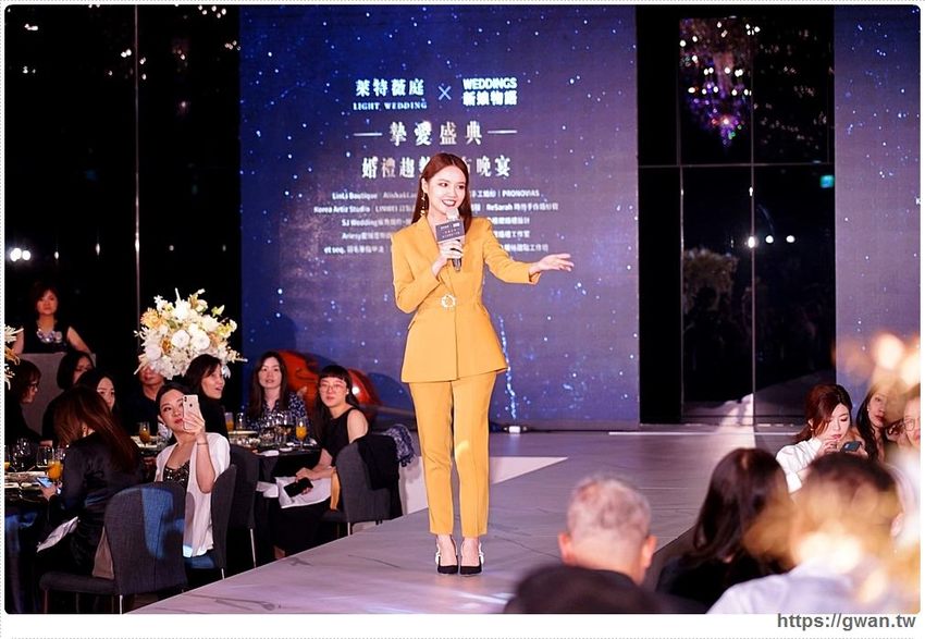 全台唯一全黑鏡面鋼琴烤漆宴會廳,還有夢幻池畔廣場!台中超有質感的婚宴會館在這裡~