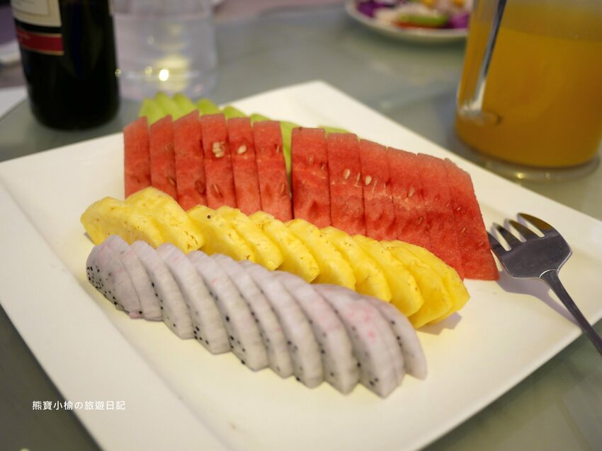 【台中美食】萊特薇庭台中最美的飯店式宴會餐廳，人生最重要決定就在這舉行吧！婚宴辦桌桌菜菜色心得分享紀錄。 @熊寶小榆の旅遊日記