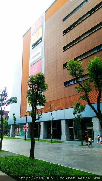 【台中美食】萊特薇庭台中最美的飯店式宴會餐廳，人生最重要決定就在這舉行吧！婚宴辦桌桌菜菜色心得分享紀錄。 @熊寶小榆の旅遊日記