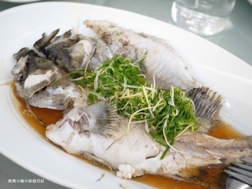 【台中美食】萊特薇庭台中最美的飯店式宴會餐廳，人生最重要決定就在這舉行吧！婚宴辦桌桌菜菜色心得分享紀錄。 @熊寶小榆の旅遊日記