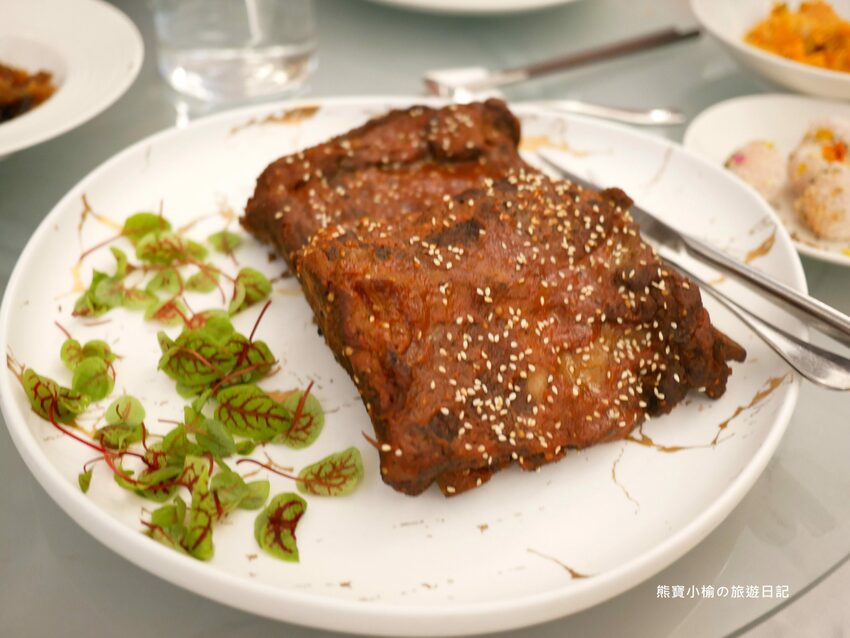 【台中美食】萊特薇庭台中最美的飯店式宴會餐廳，人生最重要決定就在這舉行吧！婚宴辦桌桌菜菜色心得分享紀錄。 @熊寶小榆の旅遊日記