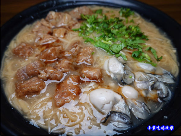 綜合麵線-無敵號赤肉大腸蚵仔麵線 (2).jpg
