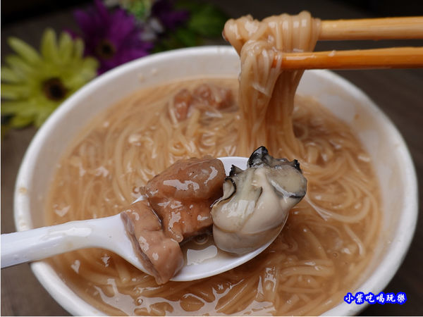 外帶綜合麵線-無敵號赤肉大腸蚵仔麵線 (3).jpg