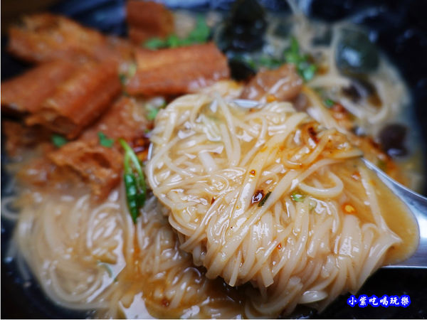 港式麵線-無敵號赤肉大腸蚵仔麵線 (5).jpg
