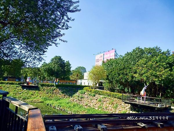 /tmp/phpDfWQdS /tmp/phpDfWQdS