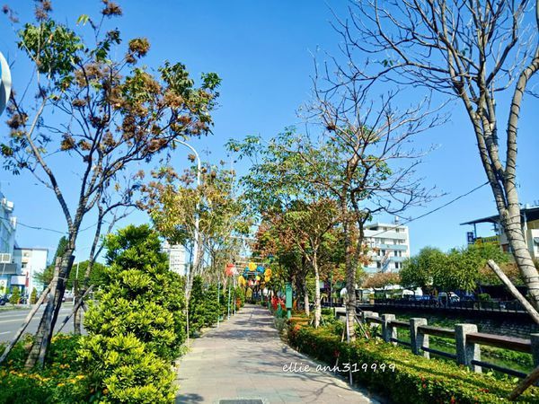 /tmp/phps9bV9H /tmp/phps9bV9H