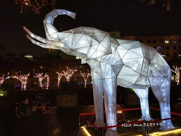 /tmp/phpUX6pqu /tmp/phpUX6pqu