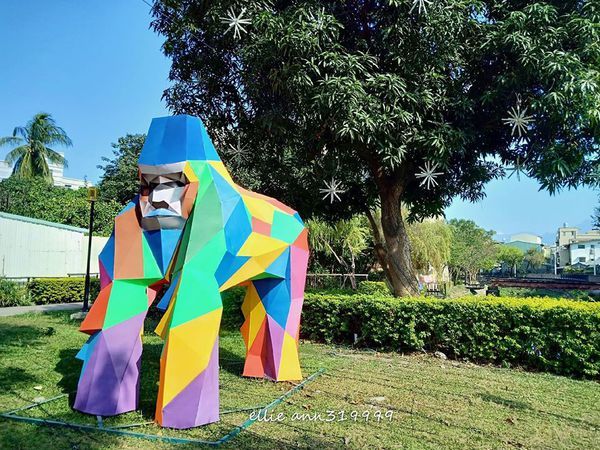 /tmp/phpOS0N6e /tmp/phpOS0N6e