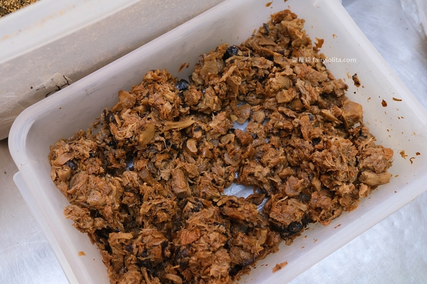 芳塢碼頭專業麻糬。台中伴手禮推薦 12年傳統古早味手工麻糬,一咬就爆餡! @蹦啾♥謝蘿莉 La vie heureuse